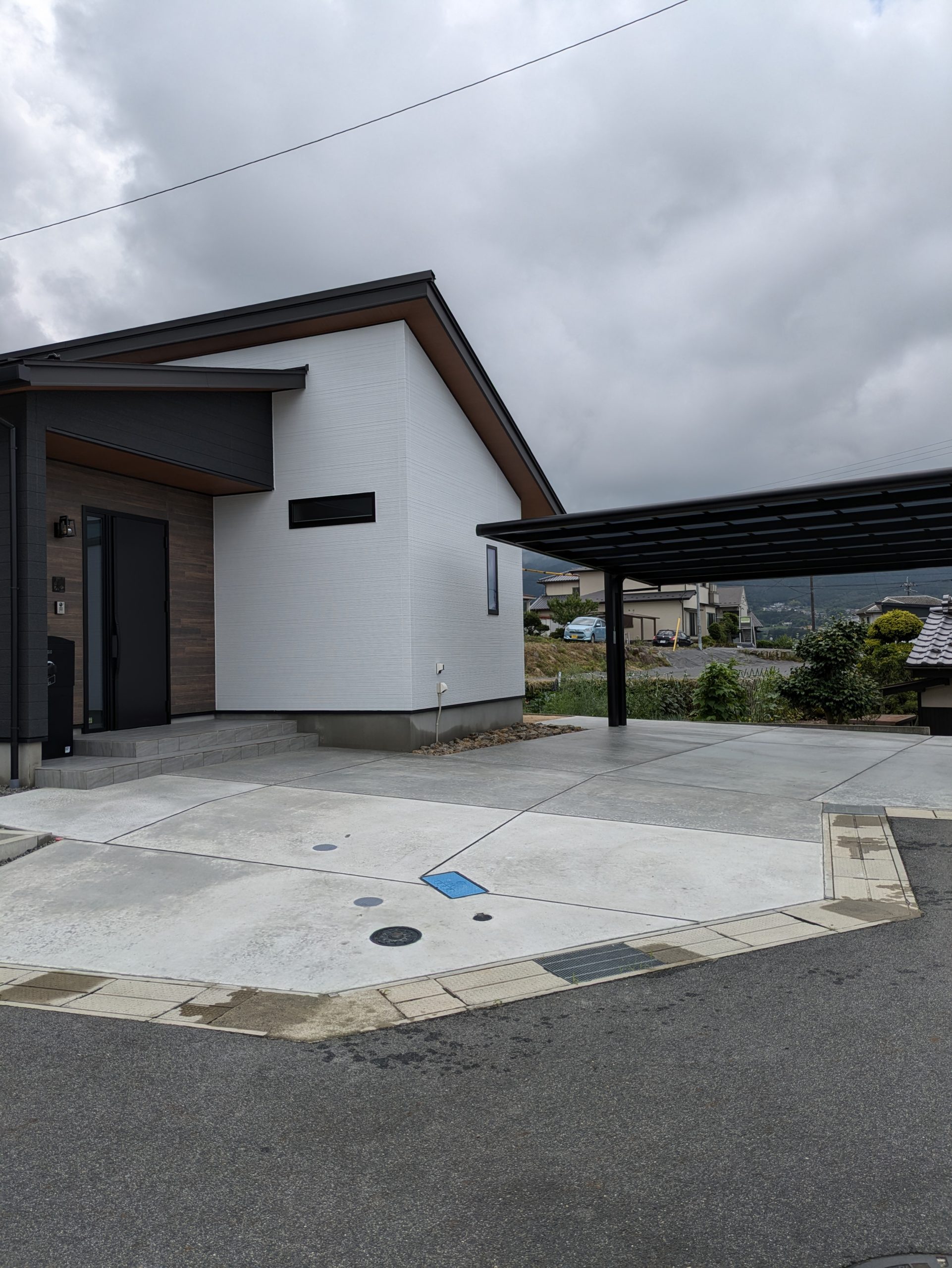 【新築外構】変形地を味方に。空間を活かした安心ドッグランのある庭｜岐阜県中津川市｜
